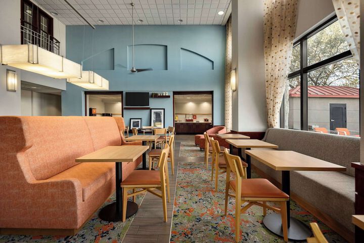 Hampton Inn & Suites San Marcos