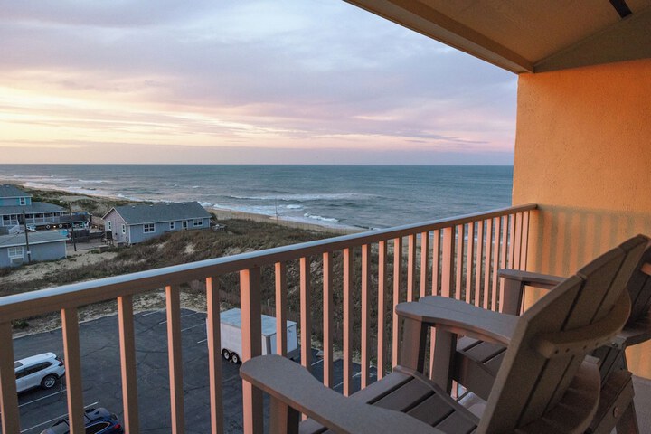 Surf Side Hotel