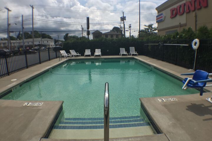 Pool 4 of 64