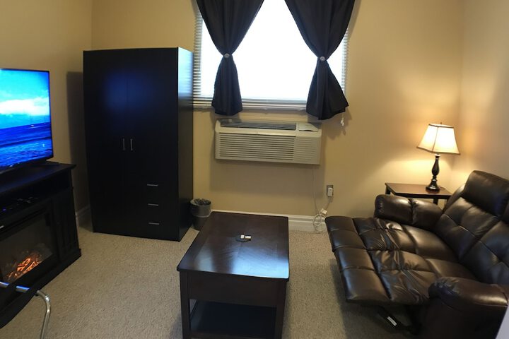 Room 38 of 74