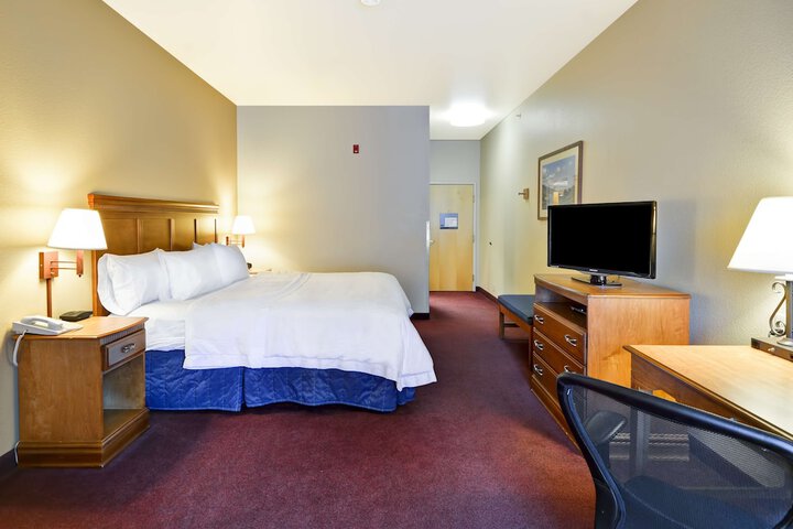 Room 15 of 27