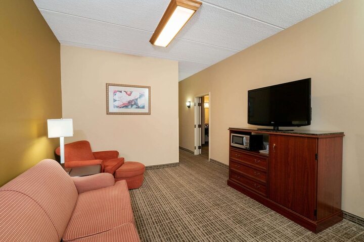 Room 18 of 49