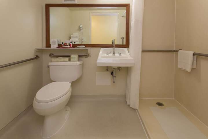 Room 15 of 48