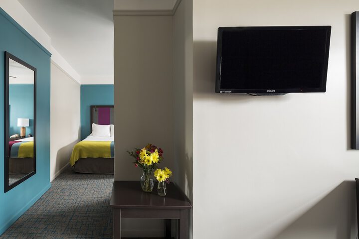 Room 15 of 31