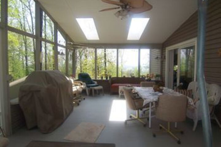 Tree Top Bed & Breakfast