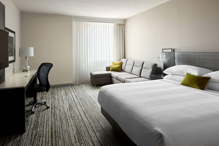 Room 19 of 37