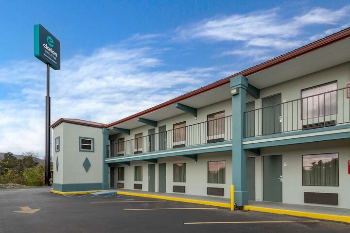 Hotel 3 of 31