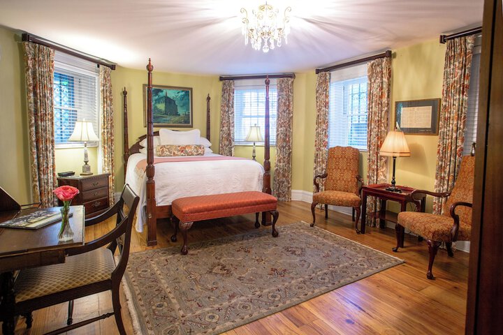 Room 21 of 141