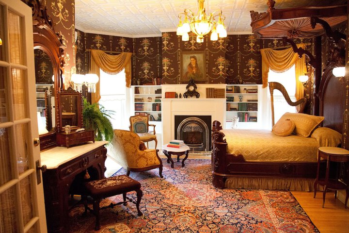 Room 7 of 48