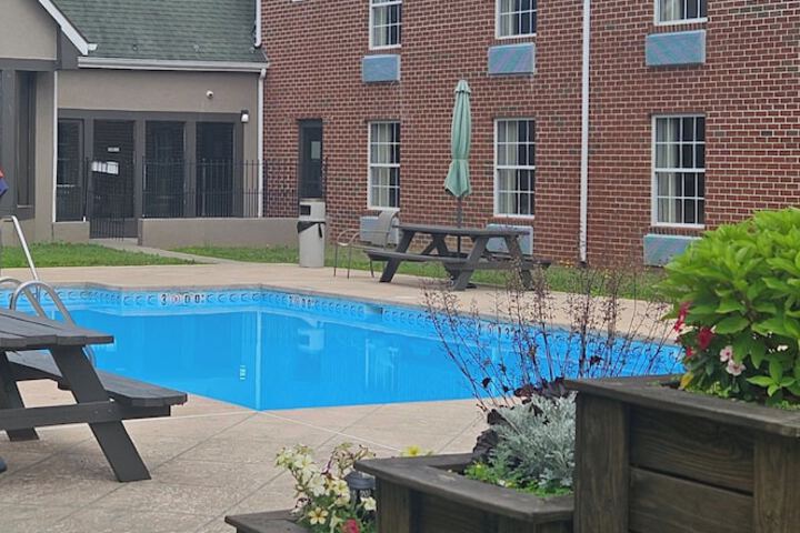 Quality Inn Dublin I-81