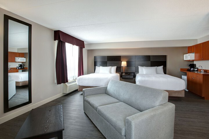 Room 19 of 34
