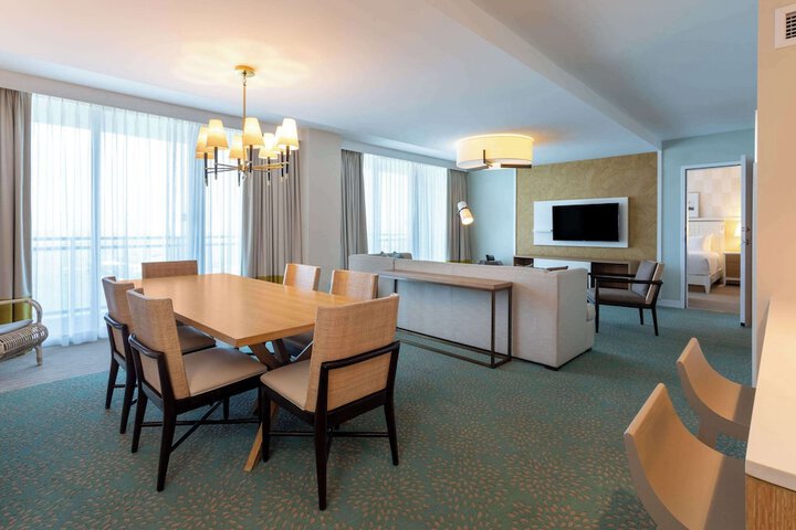 Wyndham Grand Clearwater Beach