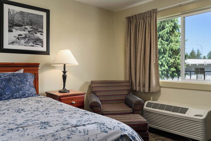 Room 70 of 128