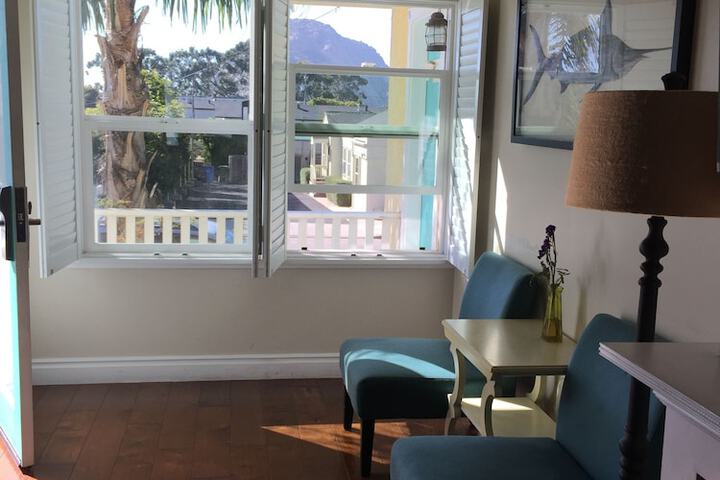 Beach Bungalow Inn and Suites