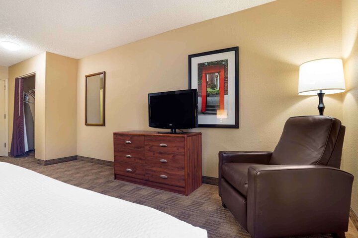 Room 28 of 31