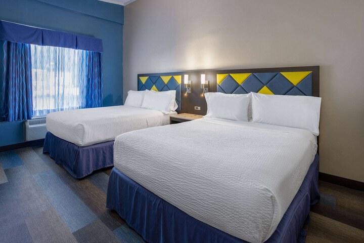 Days Hotel by Wyndham North Bergen / NYC Area