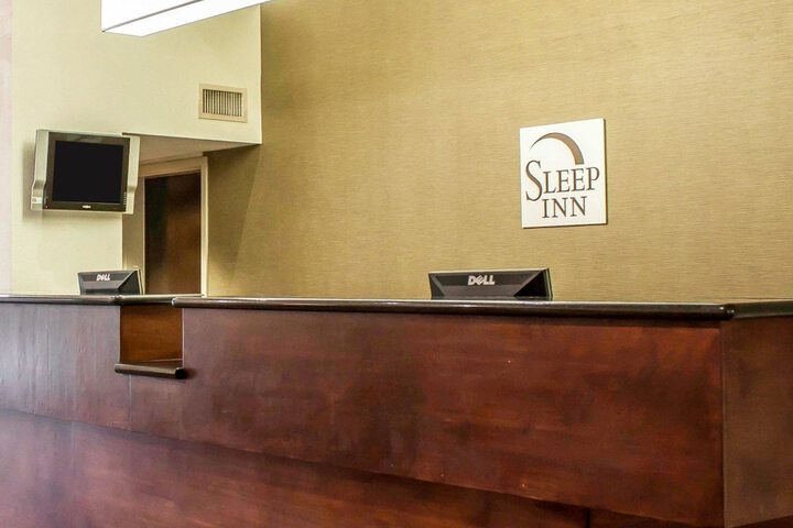 Hotel Interior 7 of 28