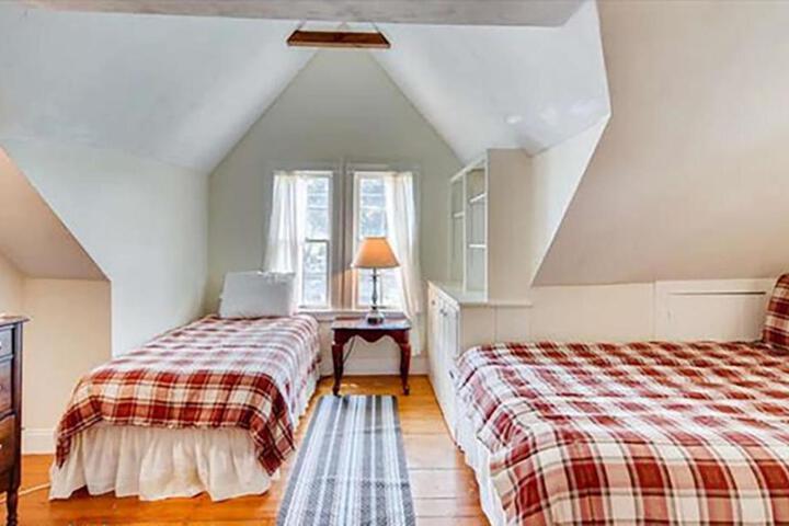 West Tisbury Inn