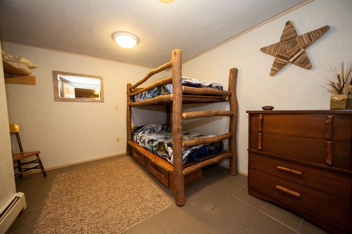 Room 47 of 86