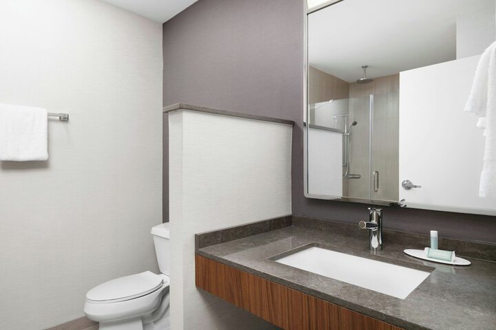 Courtyard by Marriott Charlotte City Center