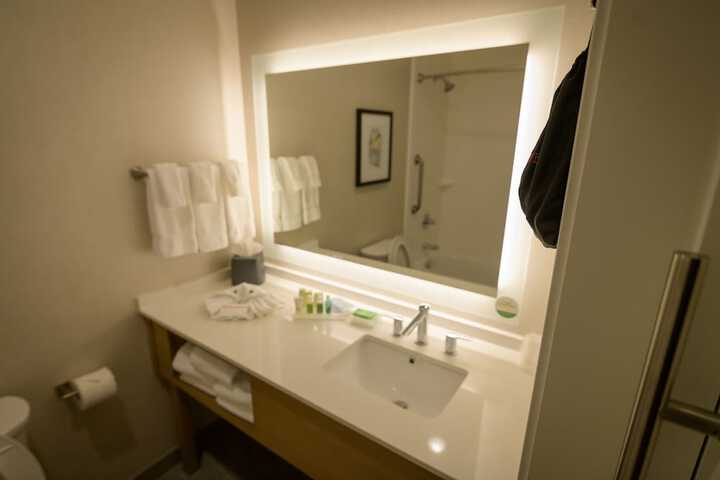 Room 13 of 53