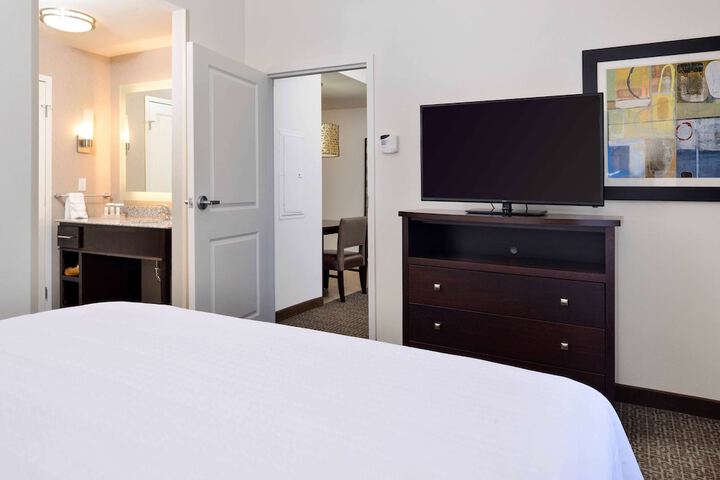Room 25 of 53