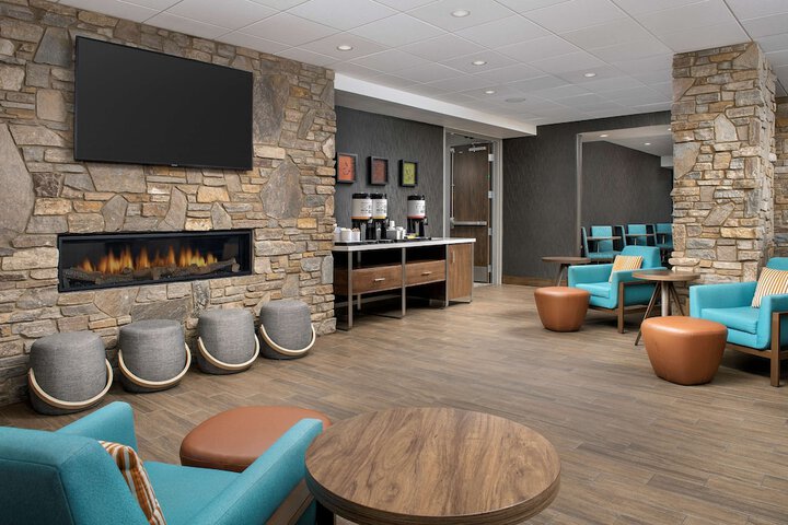 Hotel Interior 13 of 64