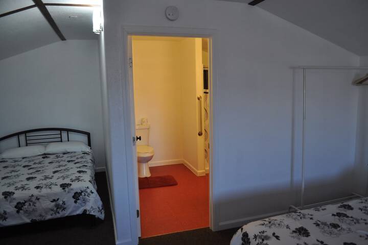 Room 76 of 124
