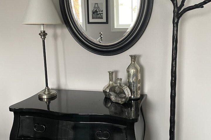 Room 34 of 168