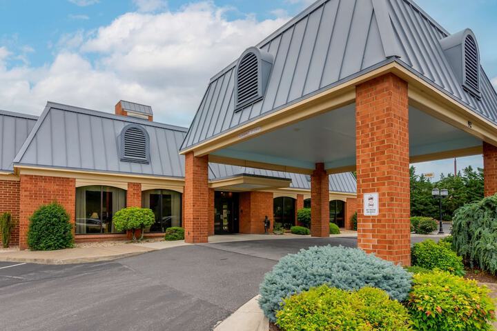Hotel 2 of 25
