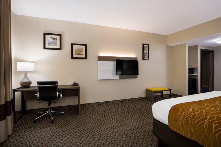 Room 15 of 48