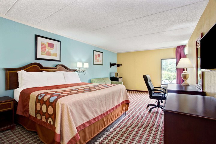 Room 22 of 25