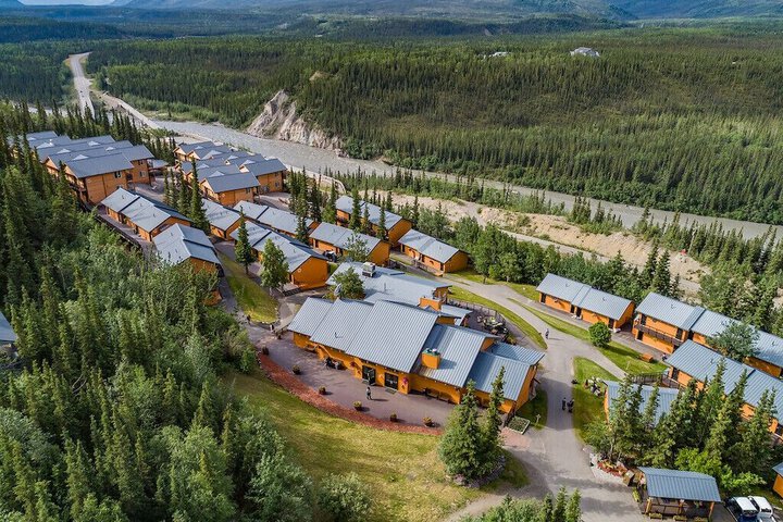 Denali Bluffs Hotel