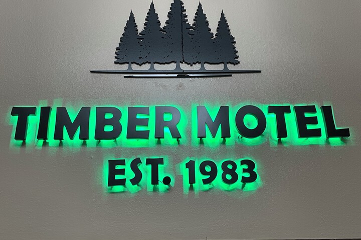 Timber Motel