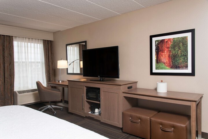 Room 19 of 40
