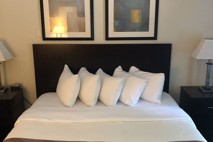 Room 28 of 51