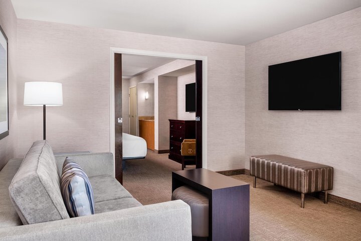 Eastgate Hotel BW Signature Collection