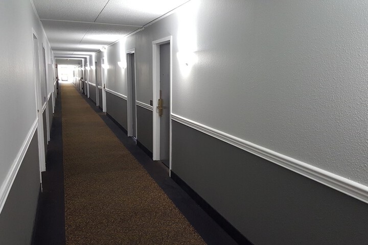Ballroom/Hall 38 of 39