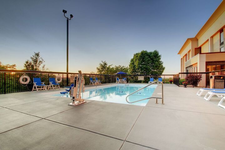 Pool 12 of 48