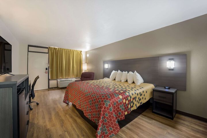 Room 31 of 36