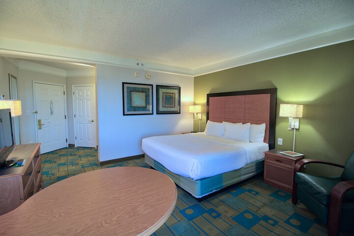 Room 35 of 53