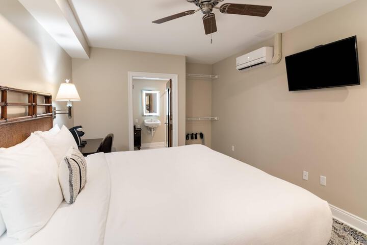 The Port Inn - Port St. Joe an Ascend Collection Hotel