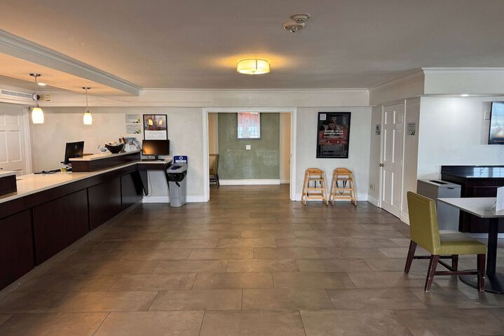 Hotel Interior 10 of 45