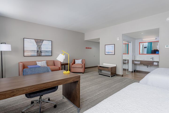 Hampton Inn & Suites Orange Beach / Gulf Front