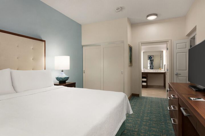Homewood Suites by Hilton - Fort Myers