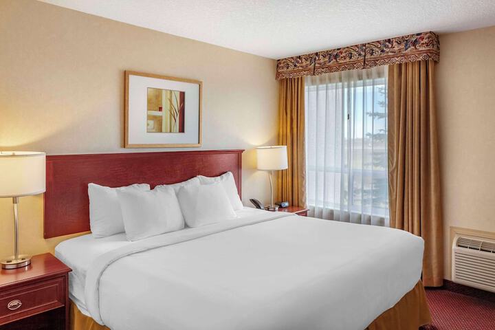 Quality Inn & Suites Edmonton International Airport