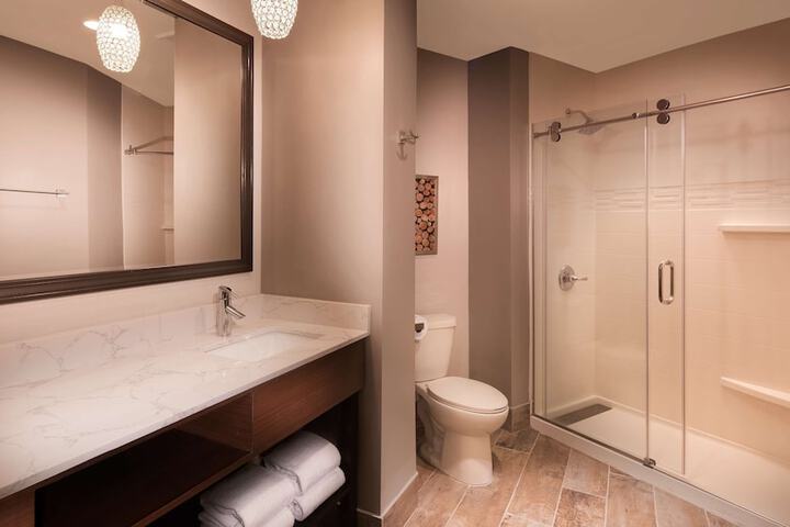 Room 14 of 27