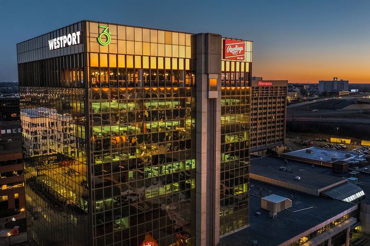 Sheraton Westport Chalet Hotel St. Louis