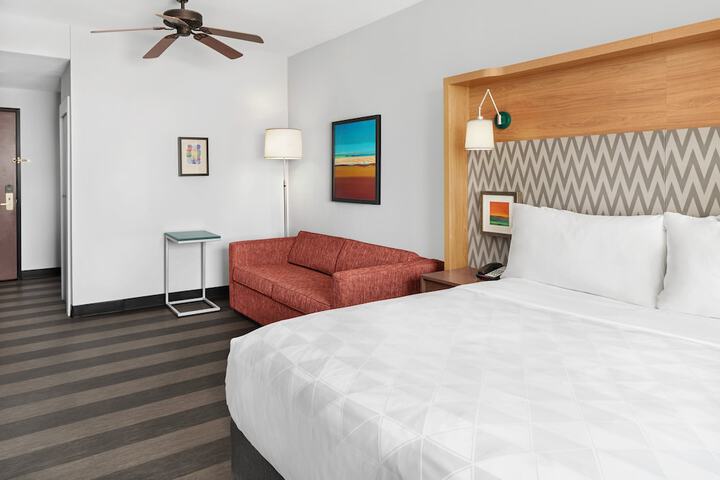 Holiday Inn Odessa by IHG