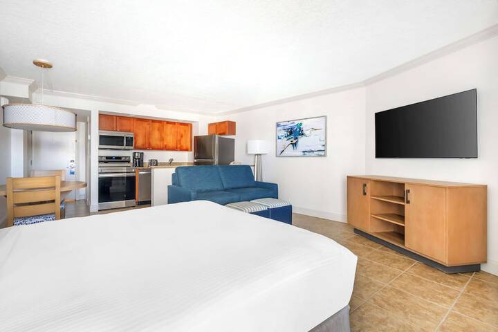 Room 35 of 59